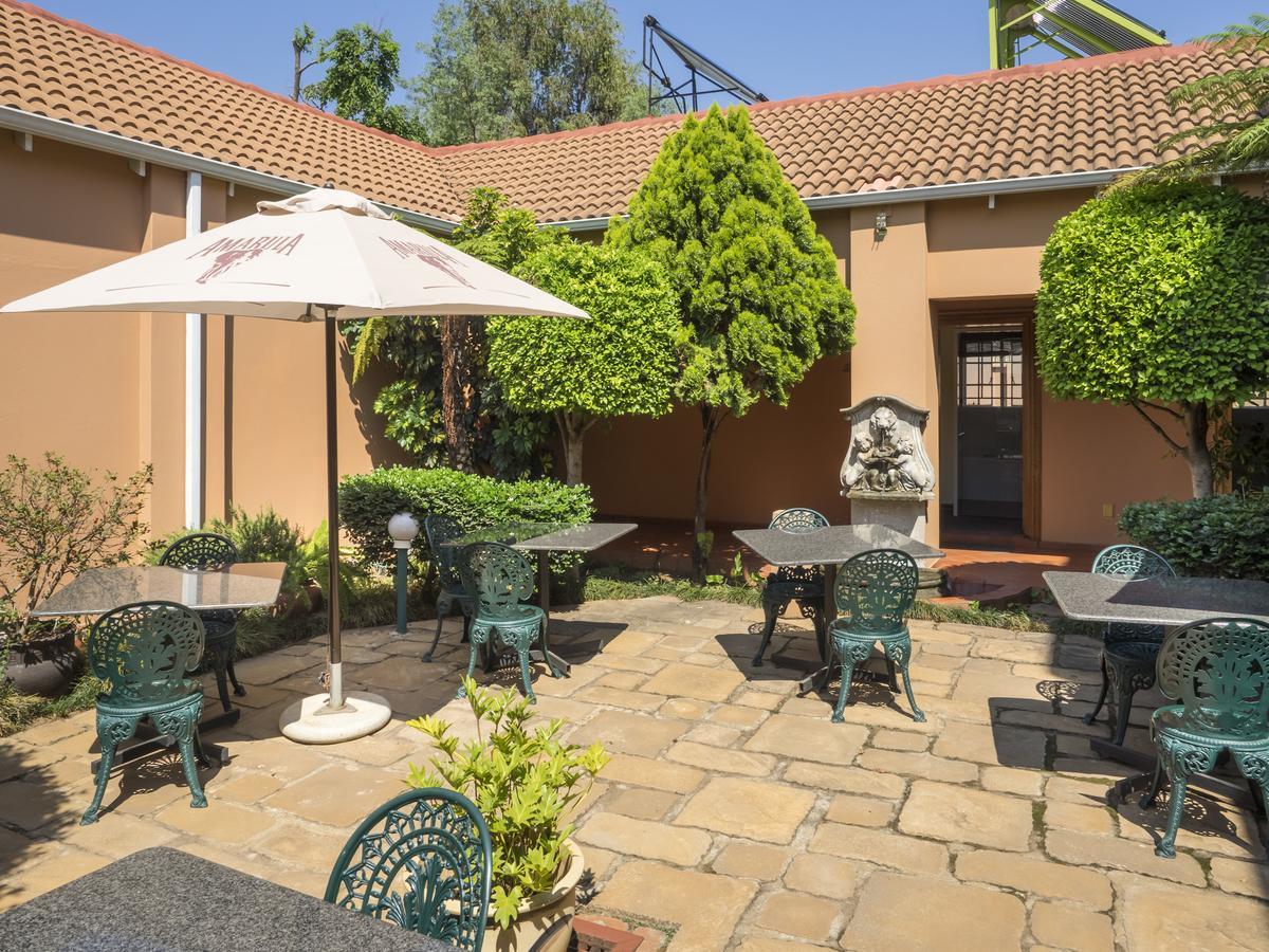 The Elegant Lodge Menlo Park Претория Экстерьер фото