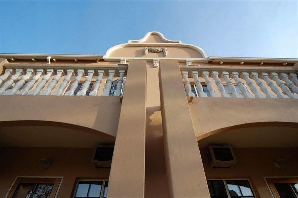 The Elegant Lodge Menlo Park Претория Экстерьер фото