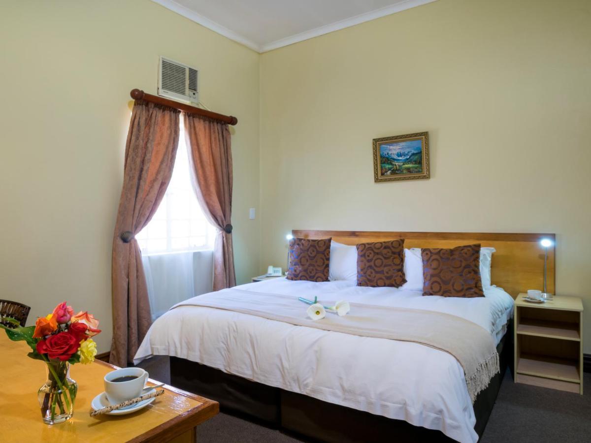 The Elegant Lodge Menlo Park Претория Экстерьер фото